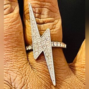 Silver Rhinestone Lightning Bolt Ring. Size 8 1/2. Silver tone